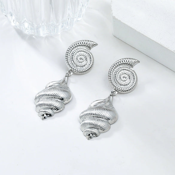 Alloy Women's Multilayer Conch Earrings With Geometric Animal And Zodiac Patterns And Electroplating Process