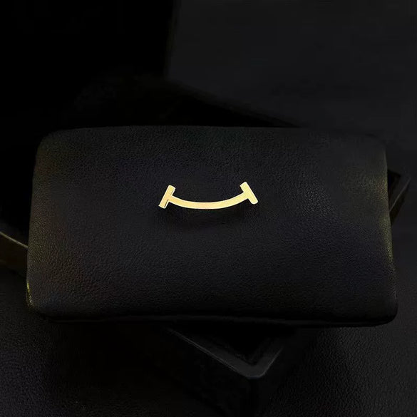 Alloy Women's Smiley Face Electroplated Brooch Lapel Pin Cardigan Pin Buckle Personality Trend Exquisite Accessory