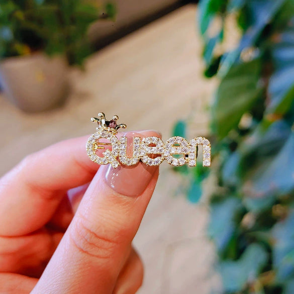 Alloy Women's Trendy Antiexposure Brooch With Letter And Flower Design Electroplated