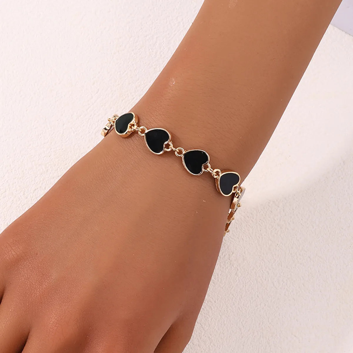 Sweet Heart Shape Alloy Enamel Women's Bracelets