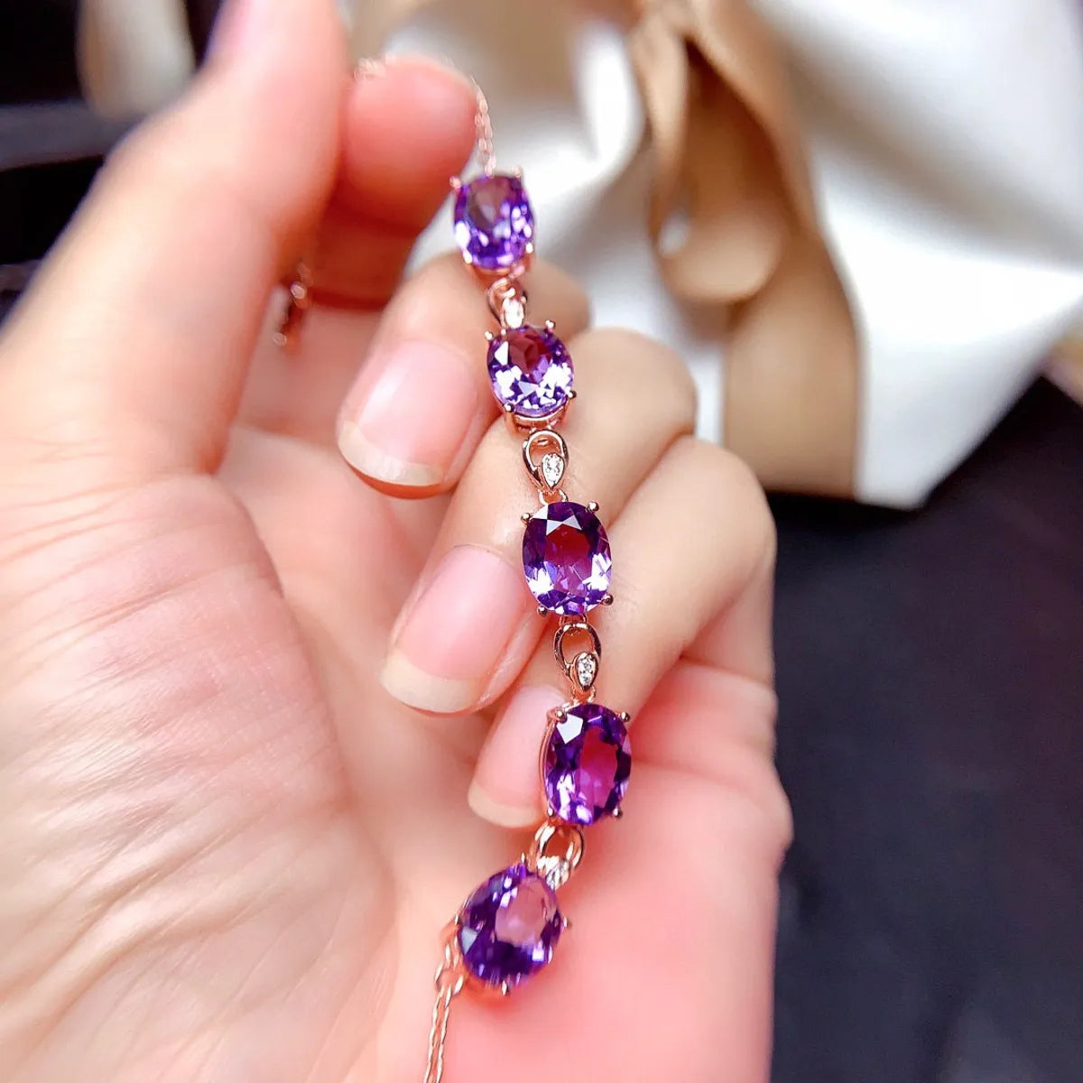 Amethyst Female Niche Full Diamond Egg Shaped Bracelet