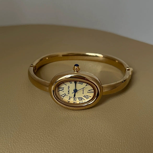 Antique Oval Mini Bathtub Golden Women's Quartz Wristwatch With Stainless Steel Buckle And Metal Case In Medieval Style