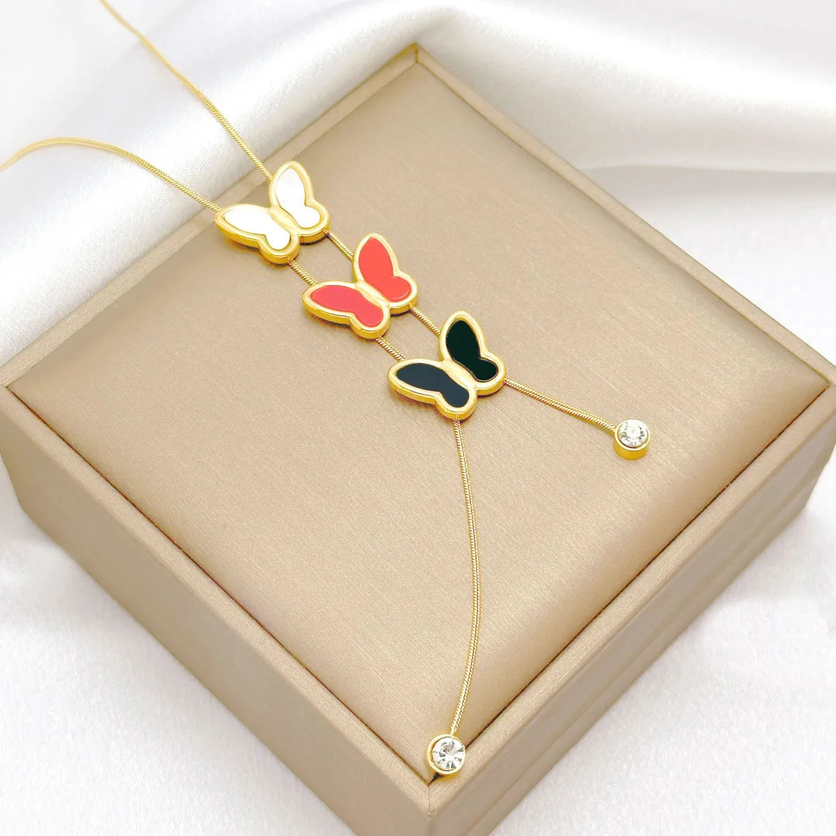 Arylic Imitation Shell Titanium Steel 18K Gold Plated IG Style Basic Modern Style Plating Geometric Butterfly Pendant Necklace