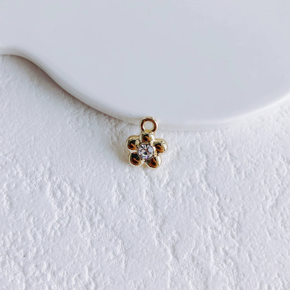 Asymmetrical Metal Style Square Button Alloy Brooch Necklace With Diamond Flower Electroplating