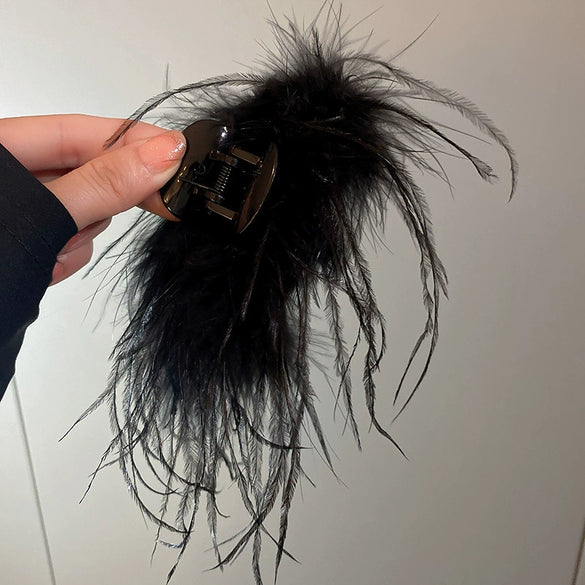 Autumn And Winter Super Fairy Ostrich Feather Hair Clip Handmade Niche Design High Grade Sense Grab Clip For Women