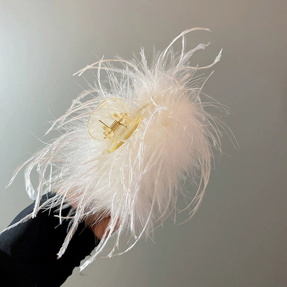 Autumn And Winter Super Fairy Ostrich Feather Hair Clip Handmade Niche Design High Grade Sense Grab Clip For Women