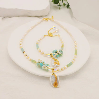 Baroque Style Solid Color Baroque Pearls Beaded Plating 18k Gold Plated Pendant Necklace