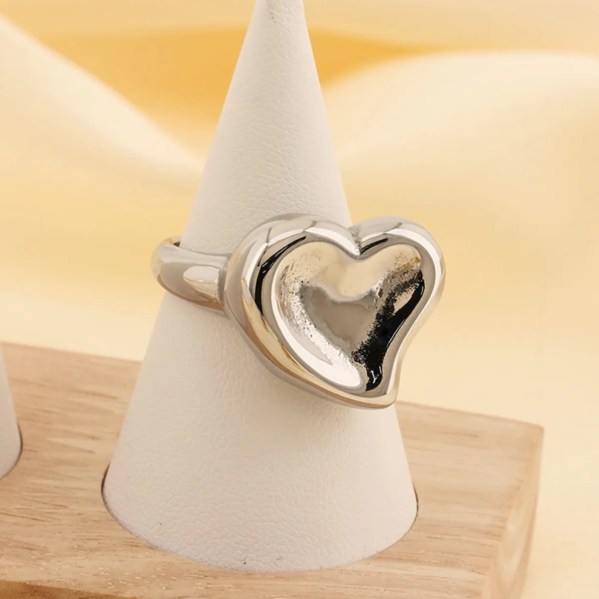 Basic Classic Style Commute Heart Shape Solid Color 304 Stainless Steel 18K Gold Plated Rings In Bulk