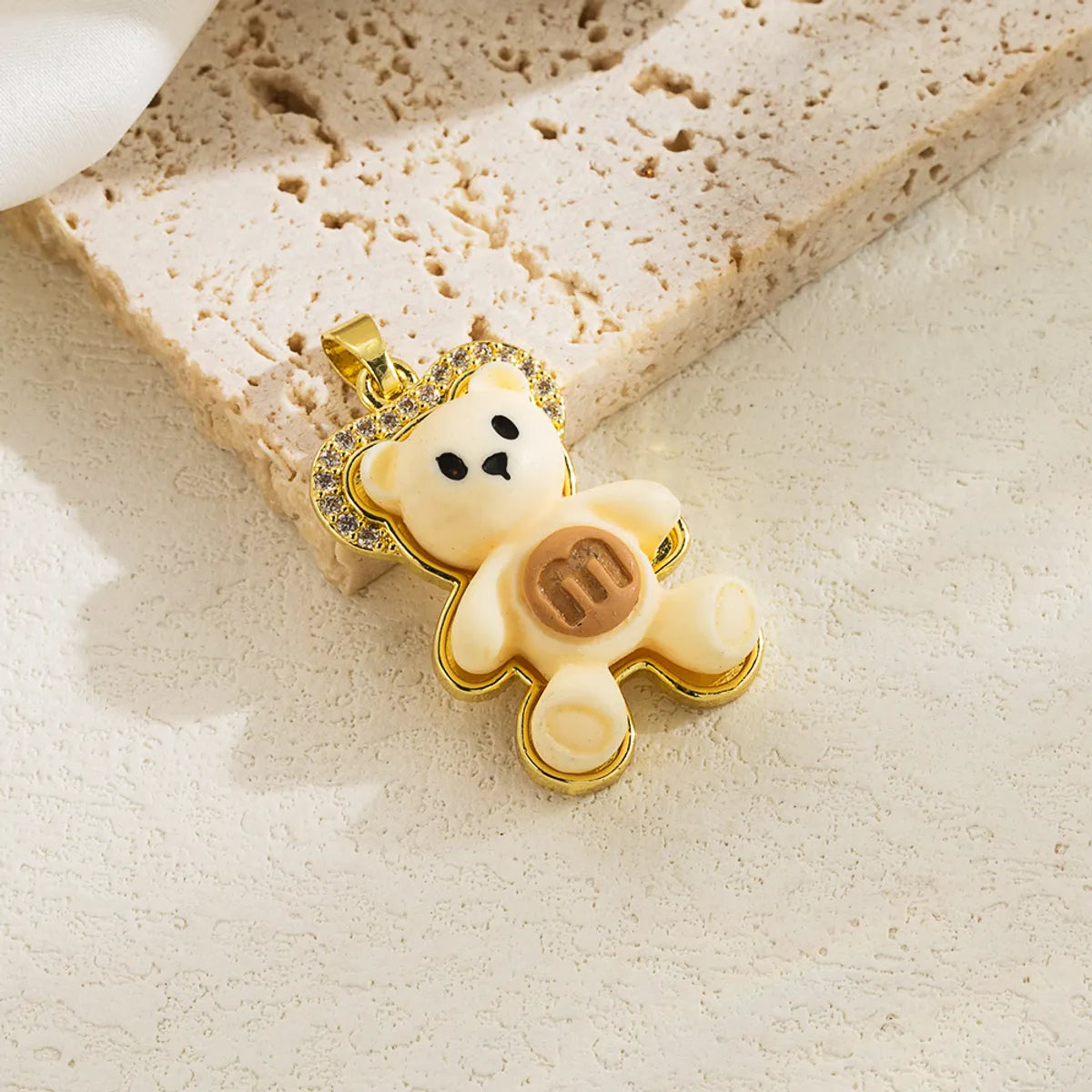 Basic Classic Style Little Bear Arylic Copper Plating Inlay Acrylic Zircon 18k Gold Plated Jewelry Accessories