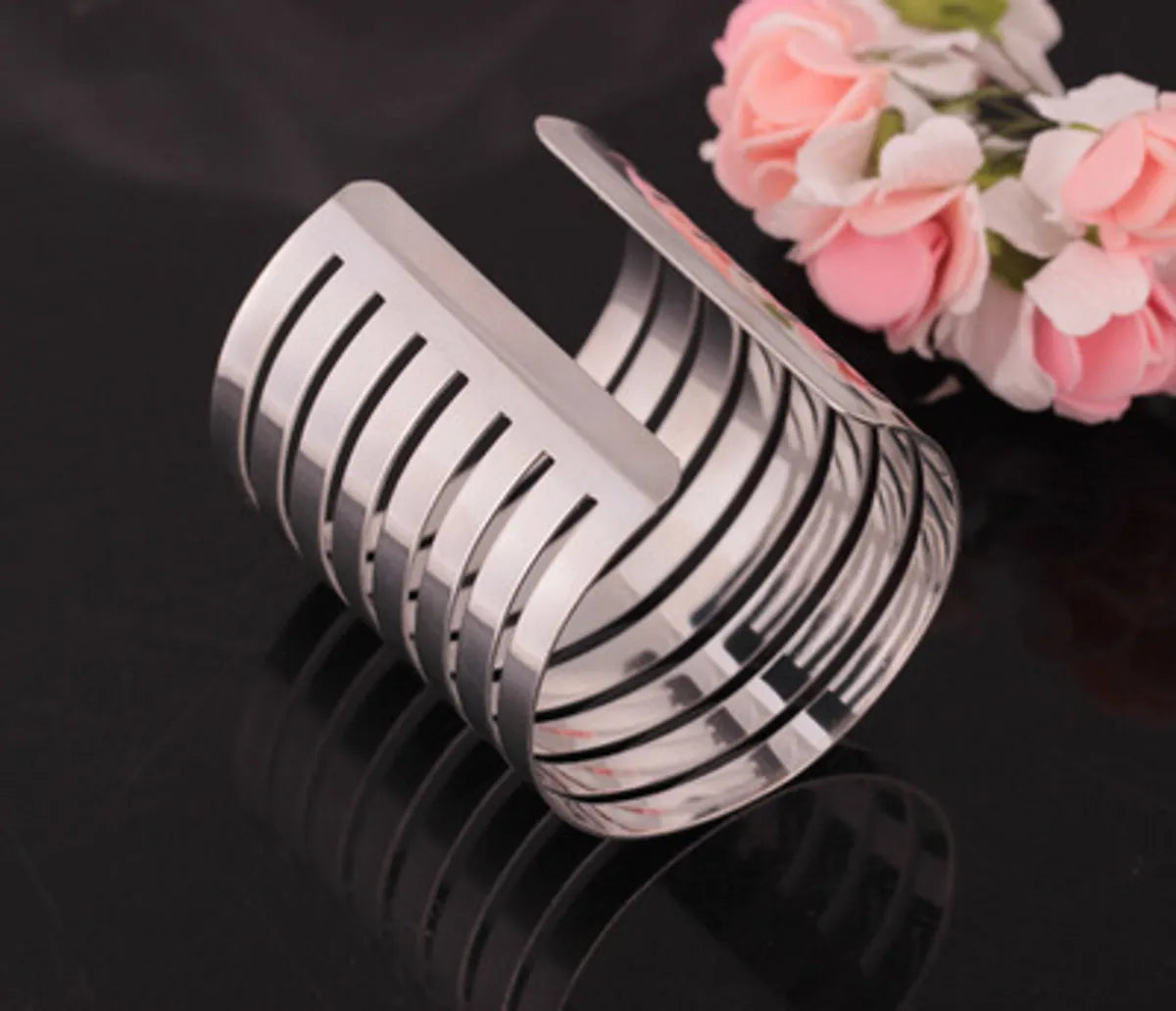 Basic Classic Style Solid Color Alloy Plating Women'S Bangle