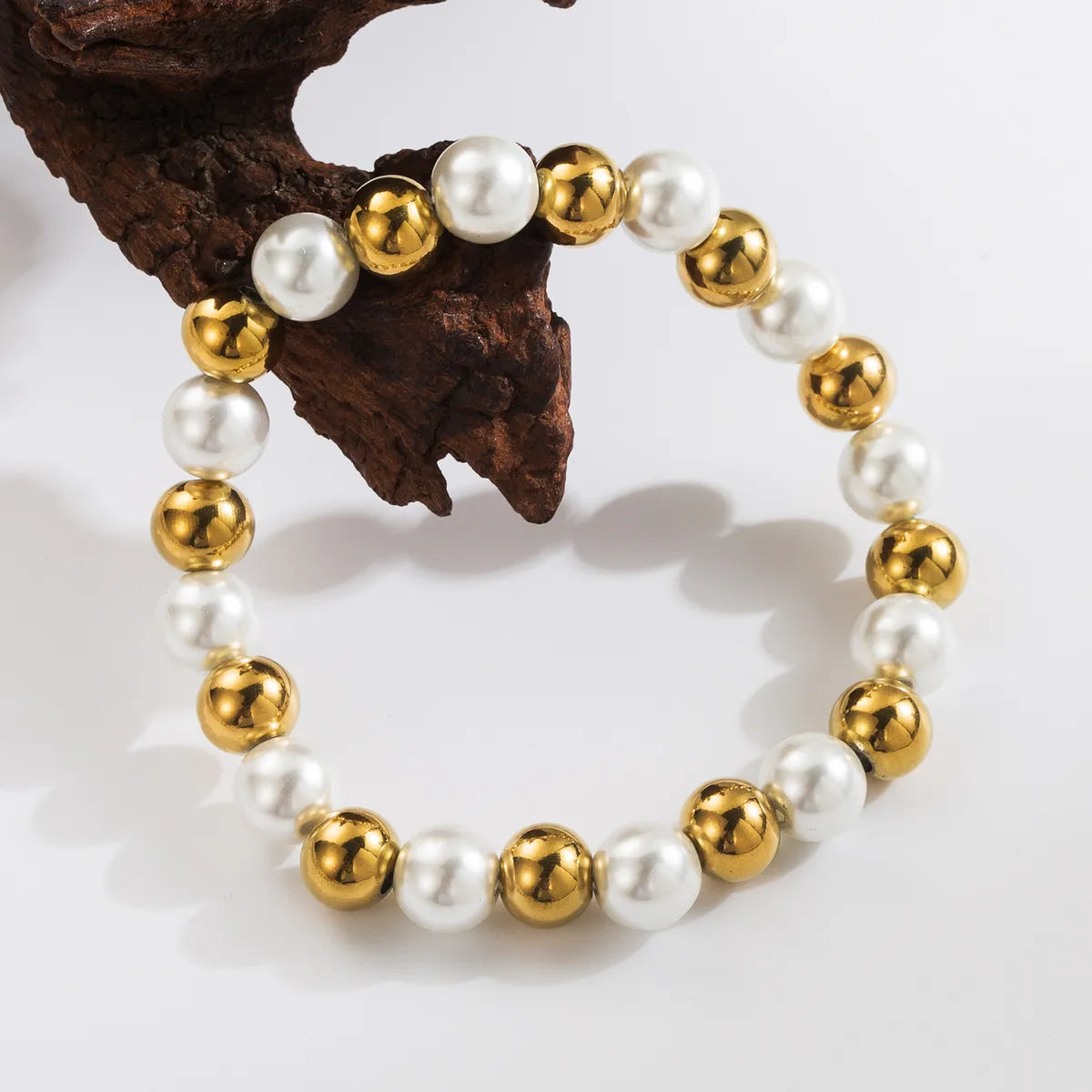 Basic Commute Solid Color 304 Stainless Steel Artificial Pearl 18K Gold Plated Artificial Pearls Bracelets In Bulk