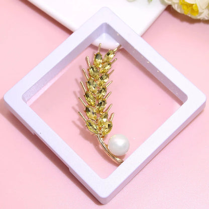 Basic Modern Style Classic Style Animal Flower Alloy Plating Inlay Artificial Pearls Rhinestones Women'S Brooches