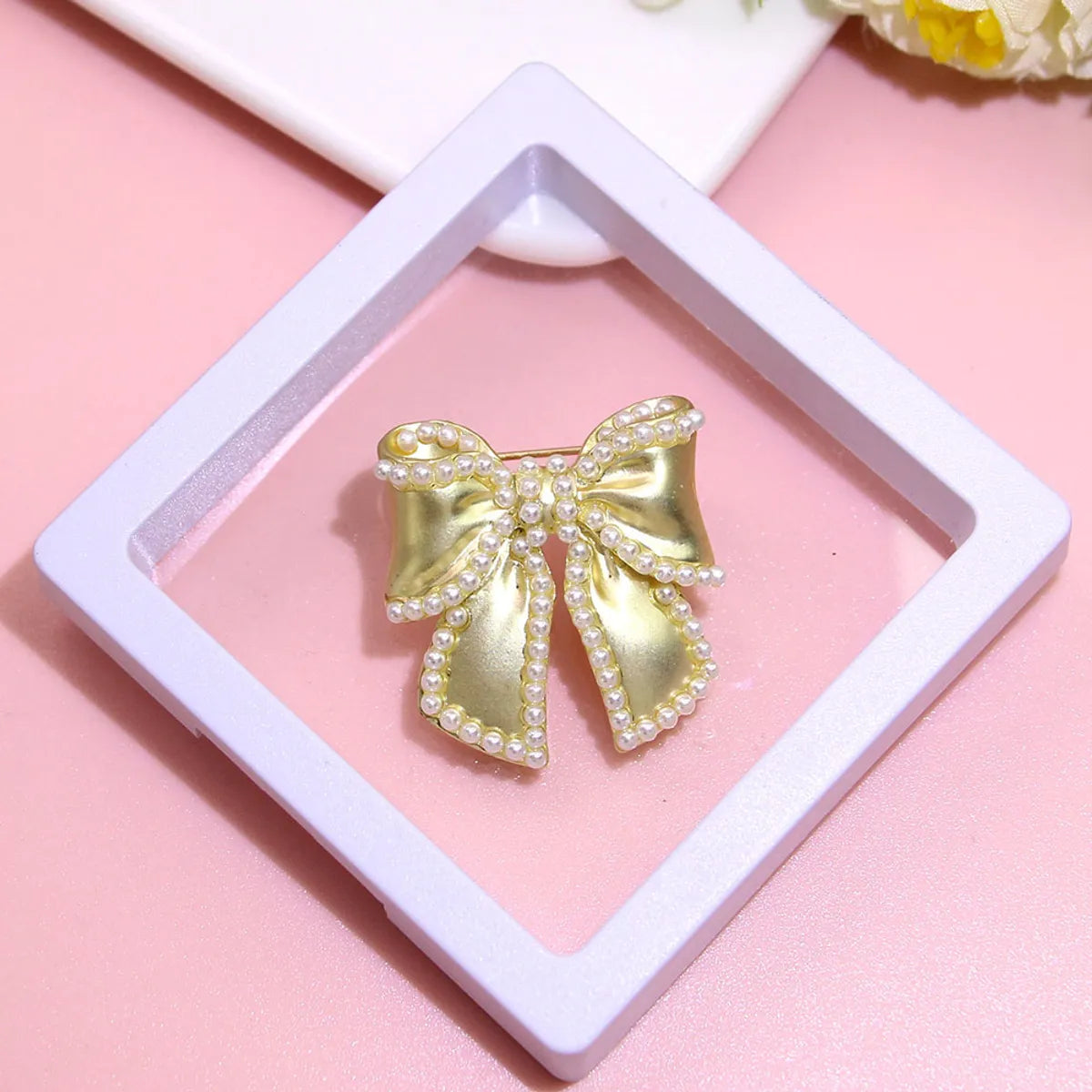 Basic Modern Style Classic Style Animal Flower Alloy Plating Inlay Artificial Pearls Rhinestones Women'S Brooches