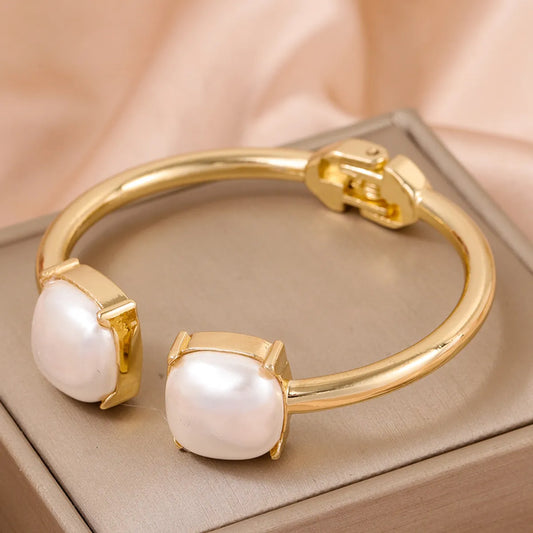 Basic Modern Style Classic Style Geometric Alloy Inlay Artificial Pearls Women'S Bangle