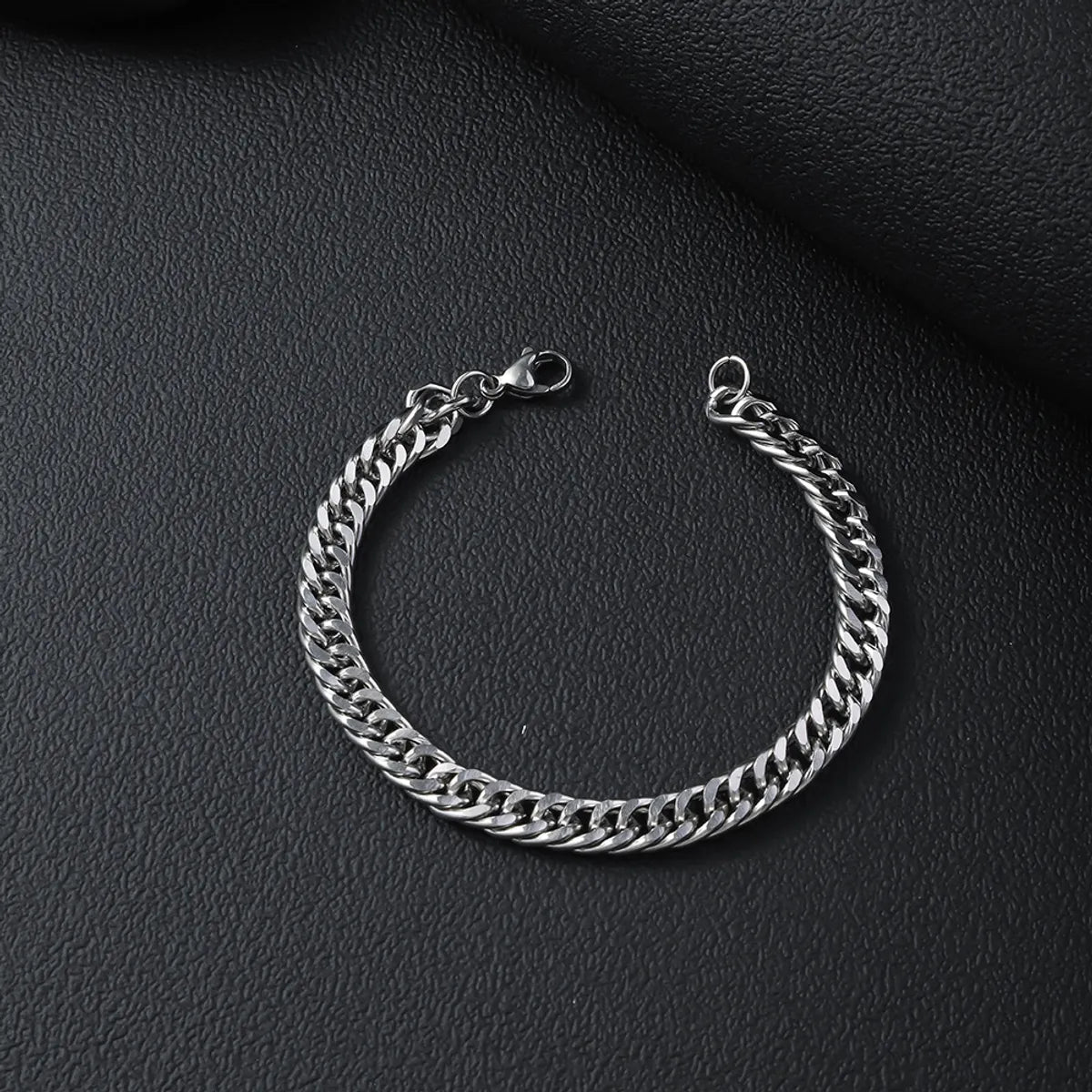 Basic Modern Style Classic Style Geometric Solid Color Titanium Steel Polishing Unisex Bracelets