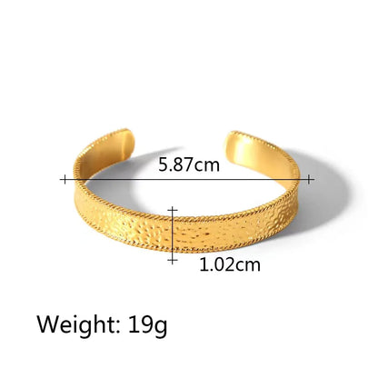 Basic Simple Style Classic Style C Shape Solid Color 304 Stainless Steel 18K Gold Plated Cuff Bracelets Wide Bracelet In Bulk