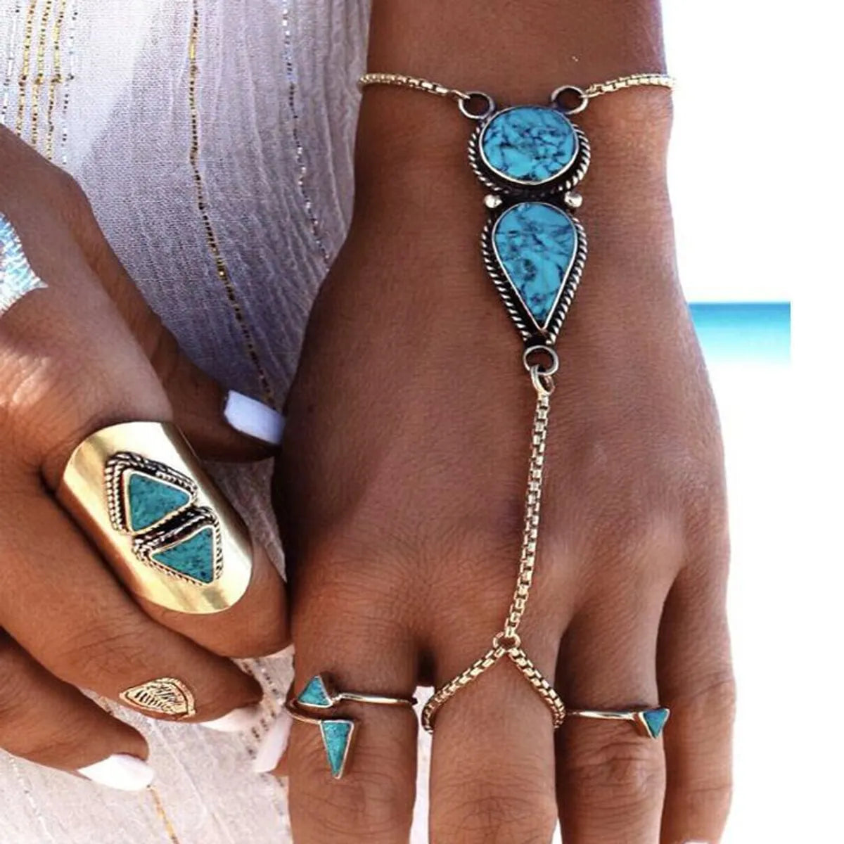 Bohemian Round Alloy Plating Metal Turquoise Bracelets 1 Piece