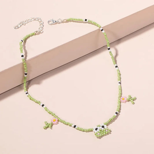 Bohemian Simple Hand-Woven Flower Frog Necklace Female