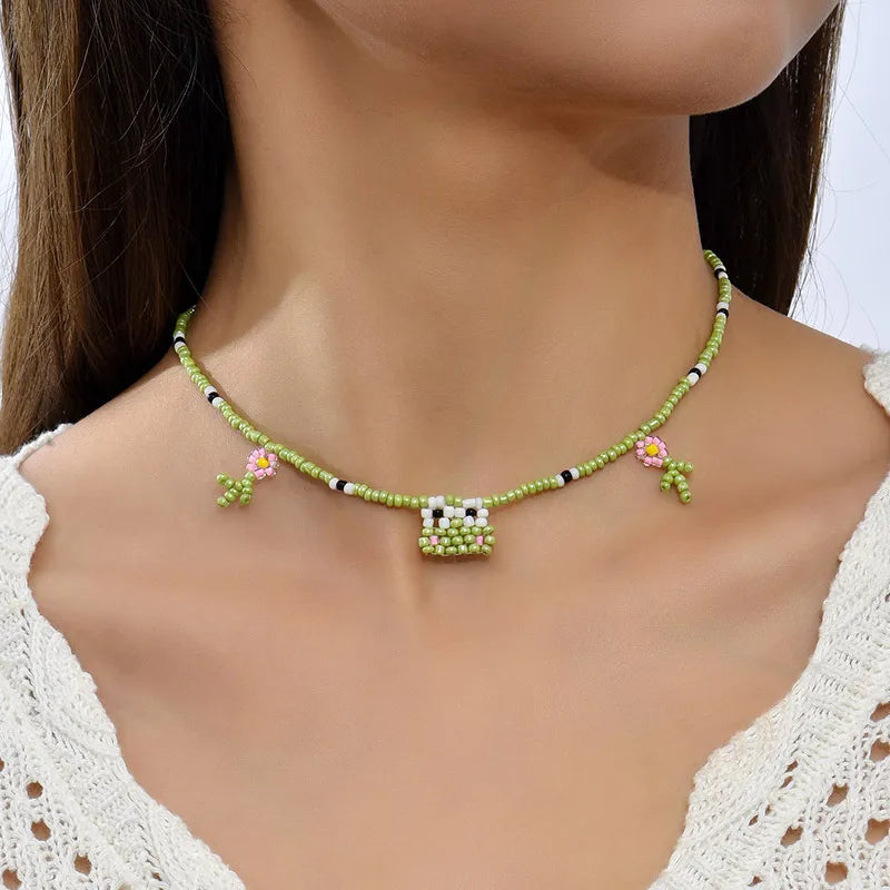 Bohemian Simple Hand-Woven Flower Frog Necklace Female