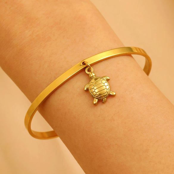 Bohemian Style Stainless Steel Open Bracelet With Starfish And Ocean Design Electroplated