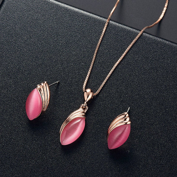 Bridal Jewelry Suit Earrings And Necklace Set For Women And Unisex With Alloy Material Plant Flowers Style Gem Inlaid Design Box Chain