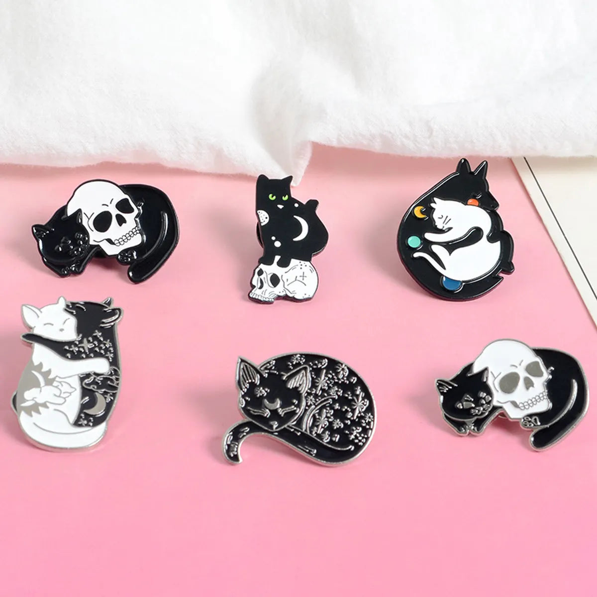 Cartoon Punk Retro Brooch Mysterious Witch'S Cat Alloy Brooch