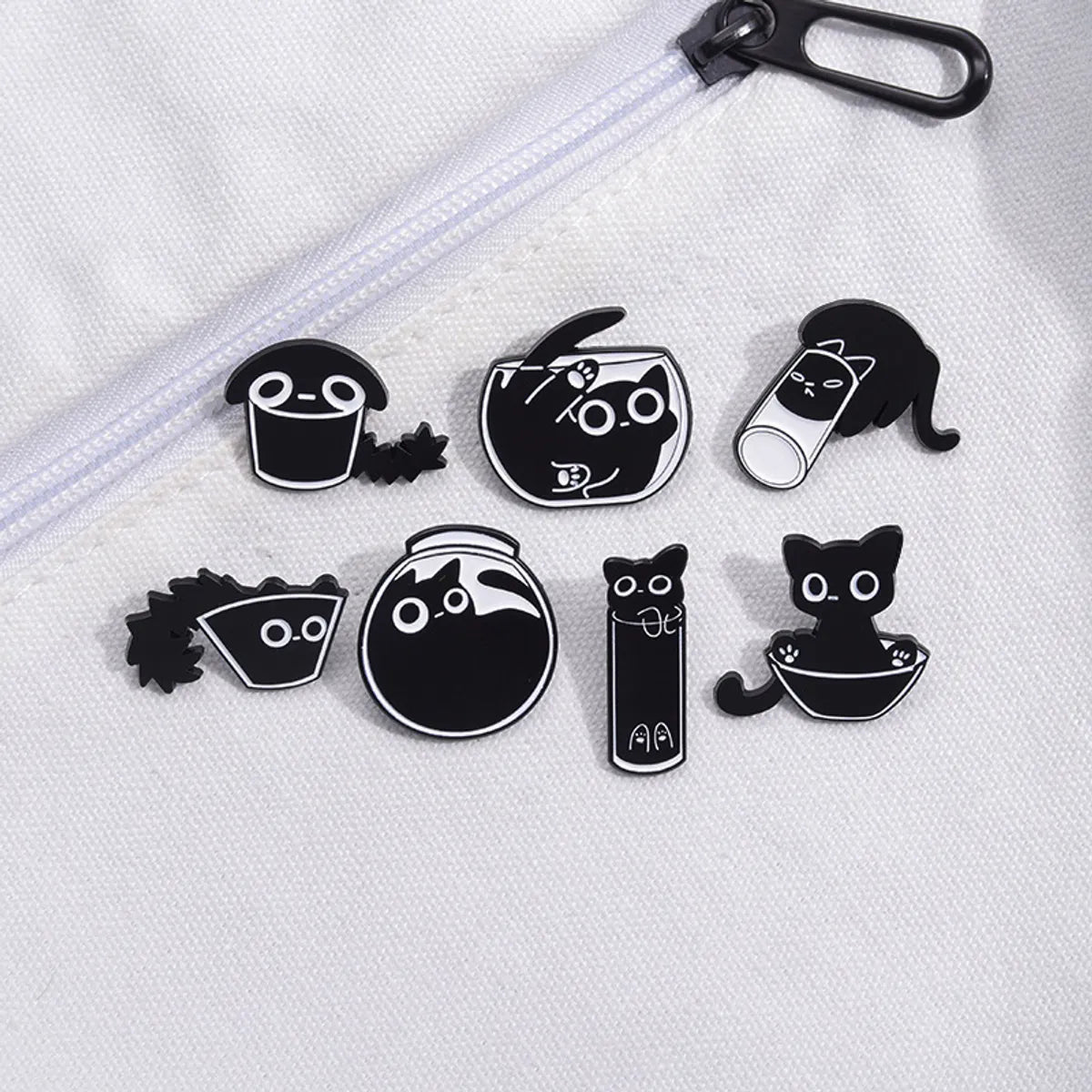 Cartoon Style Animal Alloy Stoving Varnish Plating Unisex Brooches