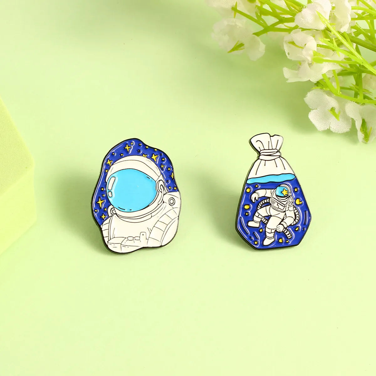 Cartoon Style Astronaut Alloy Enamel Unisex Brooches