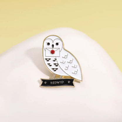 Cartoon Style Cute Cowboy Style Trophy Letter Owl Alloy Stamping Stoving Varnish Plating Unisex Badge Brooches Collar Pin