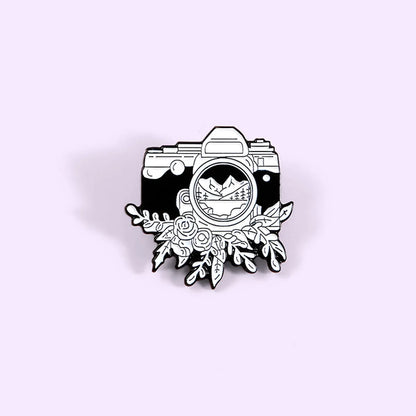 Cartoon Style Geometric Camera Alloy Stoving Varnish Brooches