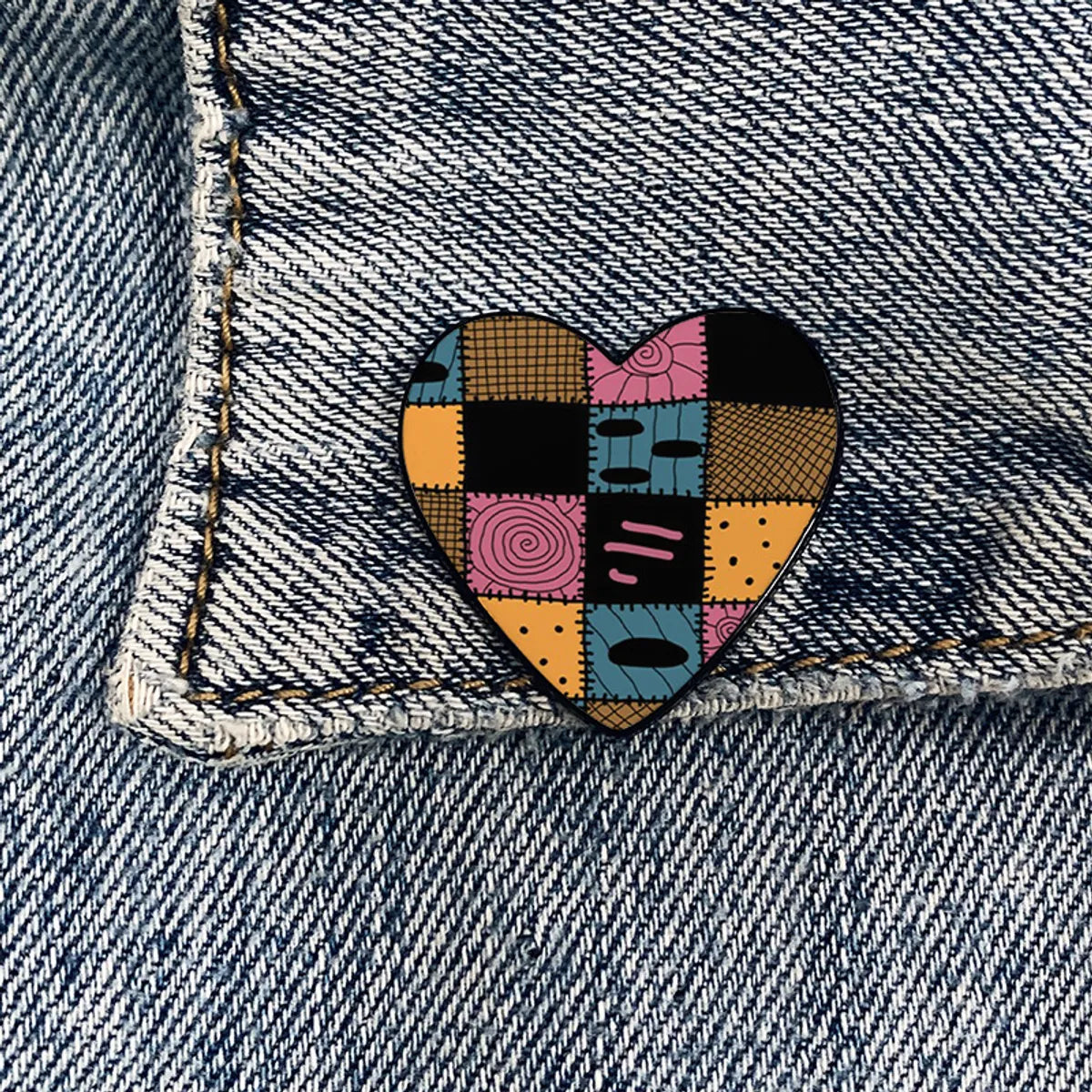 Cartoon Style Heart Shape Alloy Printing Unisex Brooches