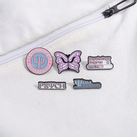 Cartoon Style Simple Style Letter Alloy Stamping Stoving Varnish Plating Women'S Brooches