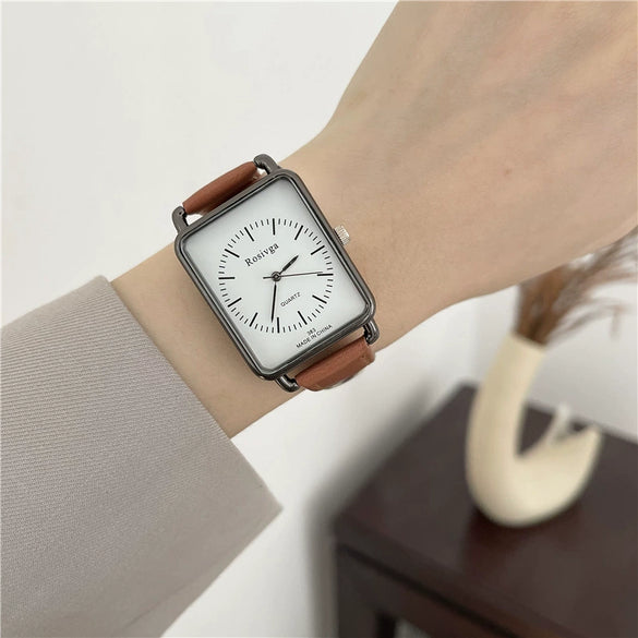 Casual Alloy Case Women's Square Retro Fashion Watch