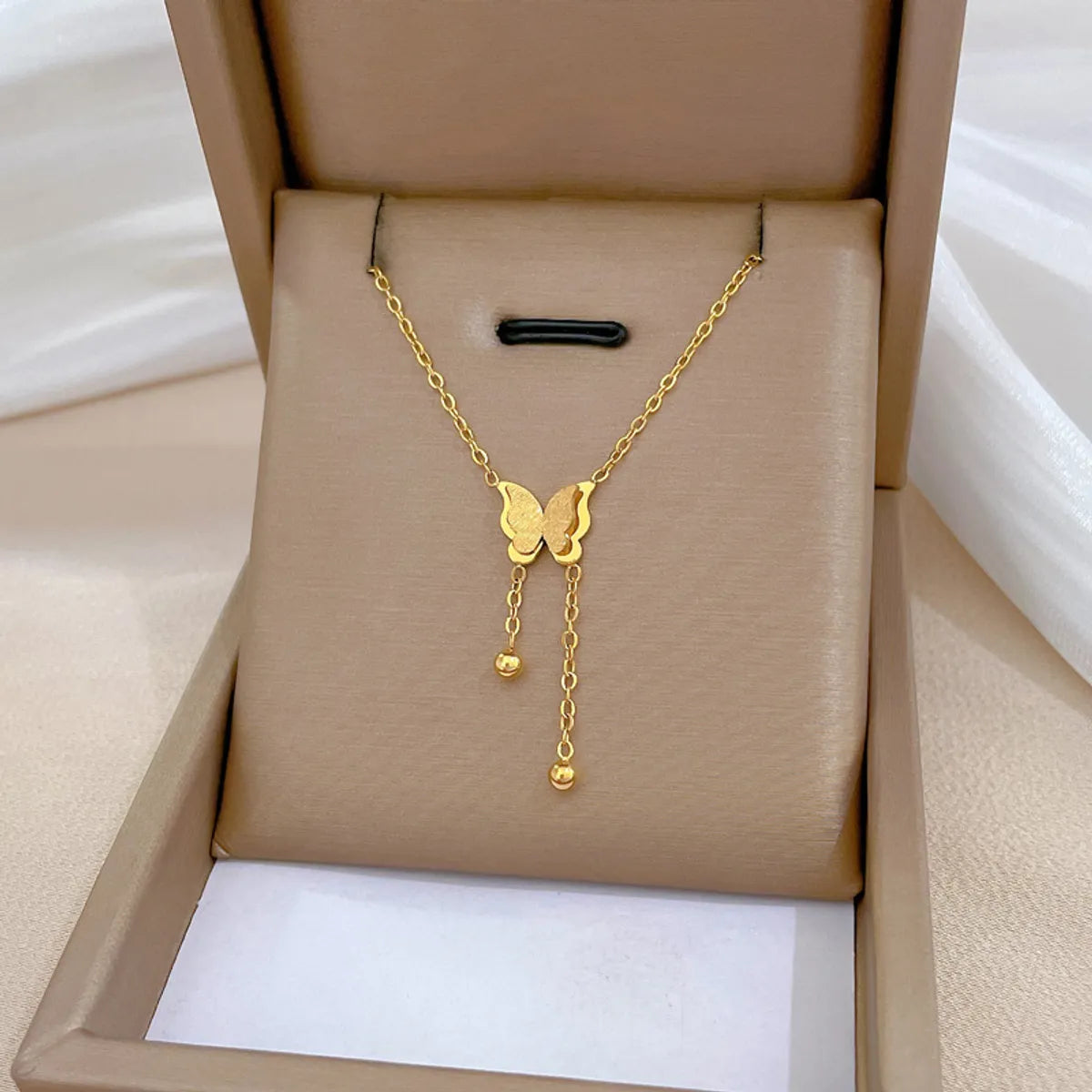 Casual Butterfly Titanium Steel Plating Gold Plated Pendant Necklace