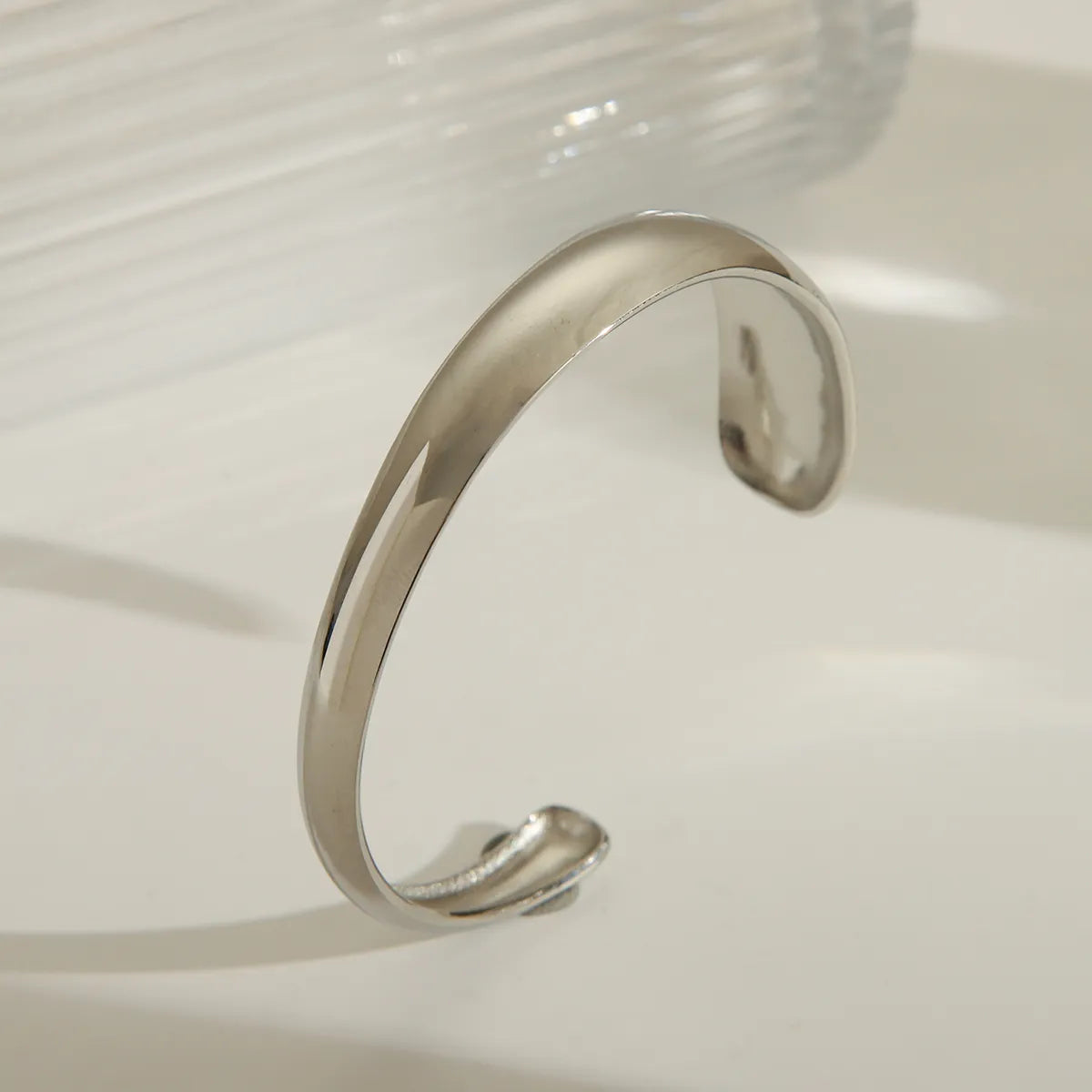 Casual Classic Style Commute Solid Color 304 Stainless Steel 14K Gold Plated Bangle In Bulk