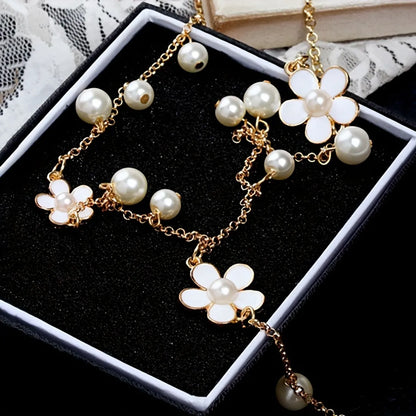 Casual Classic Style Flower Alloy Pearl Women's Sweater Chain Necklace