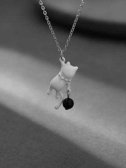 Casual Cute Cat Alloy Three-dimensional Inlay Artificial Pearls Women's Pendant Necklace