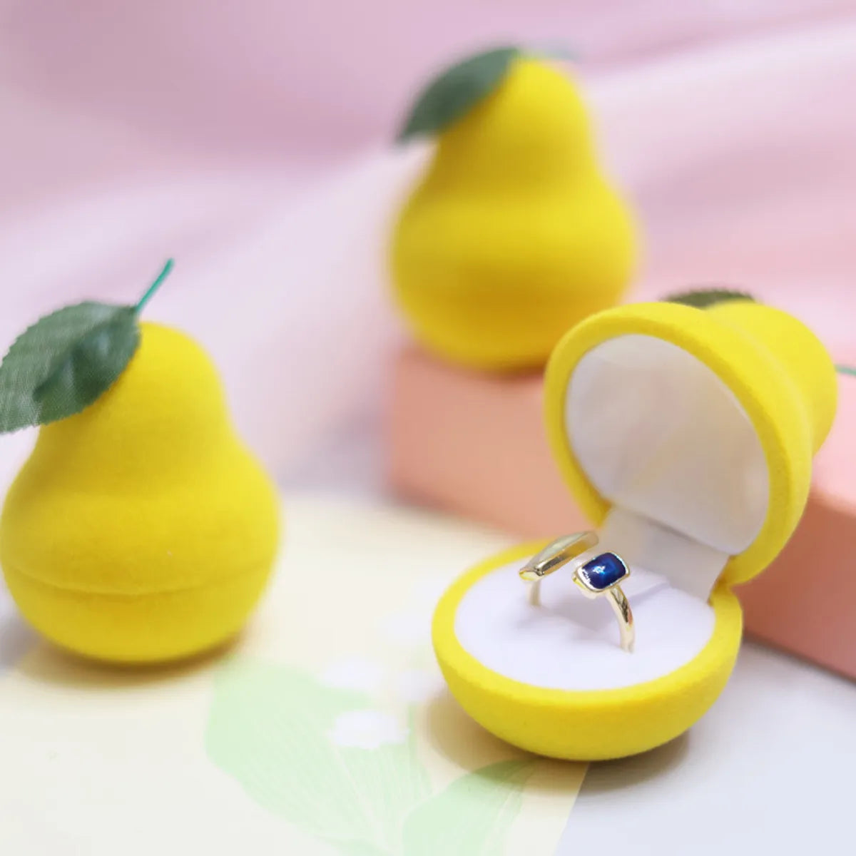 Casual Cute Pear Plastic Flocking Jewelry Boxes