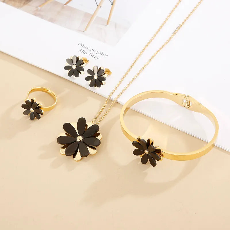 Wholesale Jewelry Casual Daisy Titanium Steel 18K Gold Plated Plating Jewelry Set