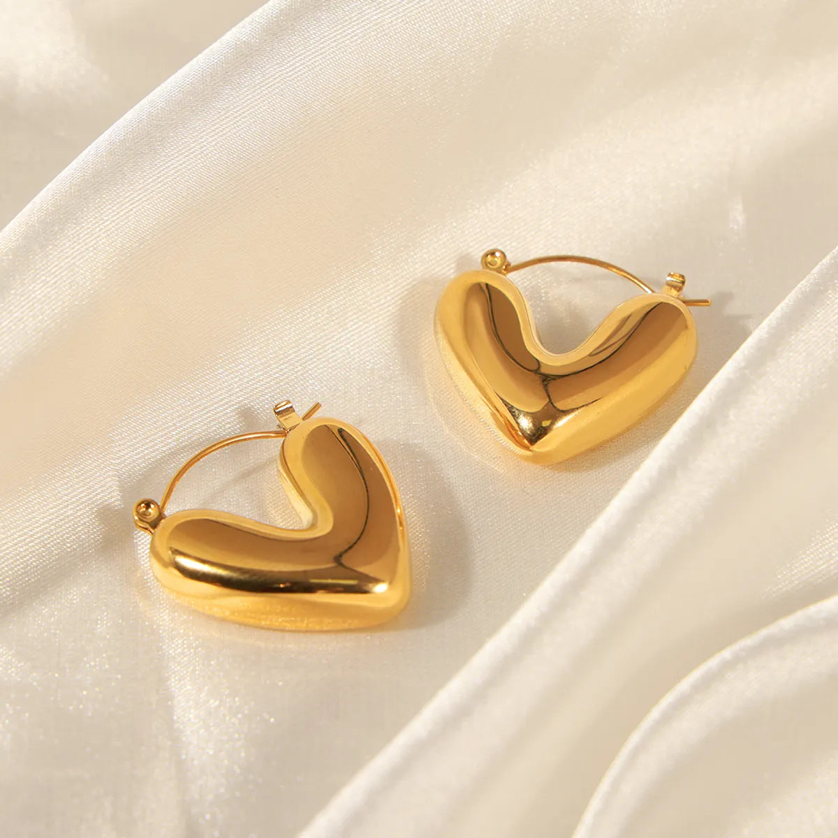 Casual Elegant Simple Style Heart Shape Titanium Steel Plating 18k Gold Plated Earrings Necklace