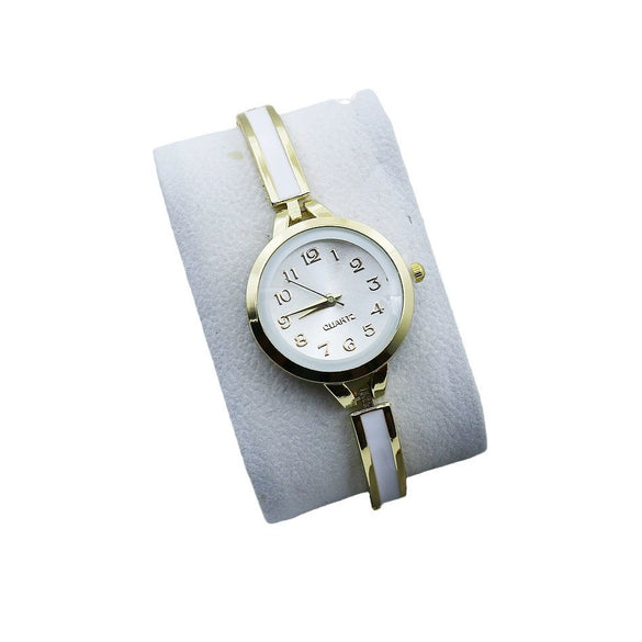 Casual Female Quartz Watch Alloy Strap Round Dial