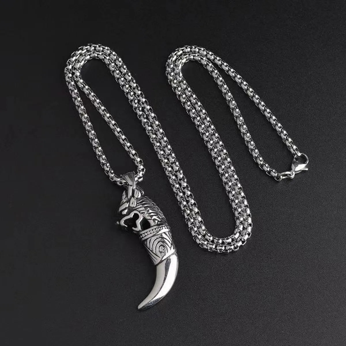 Casual Geometric Alloy Zinc Alloy Plating Men'S Pendant Necklace