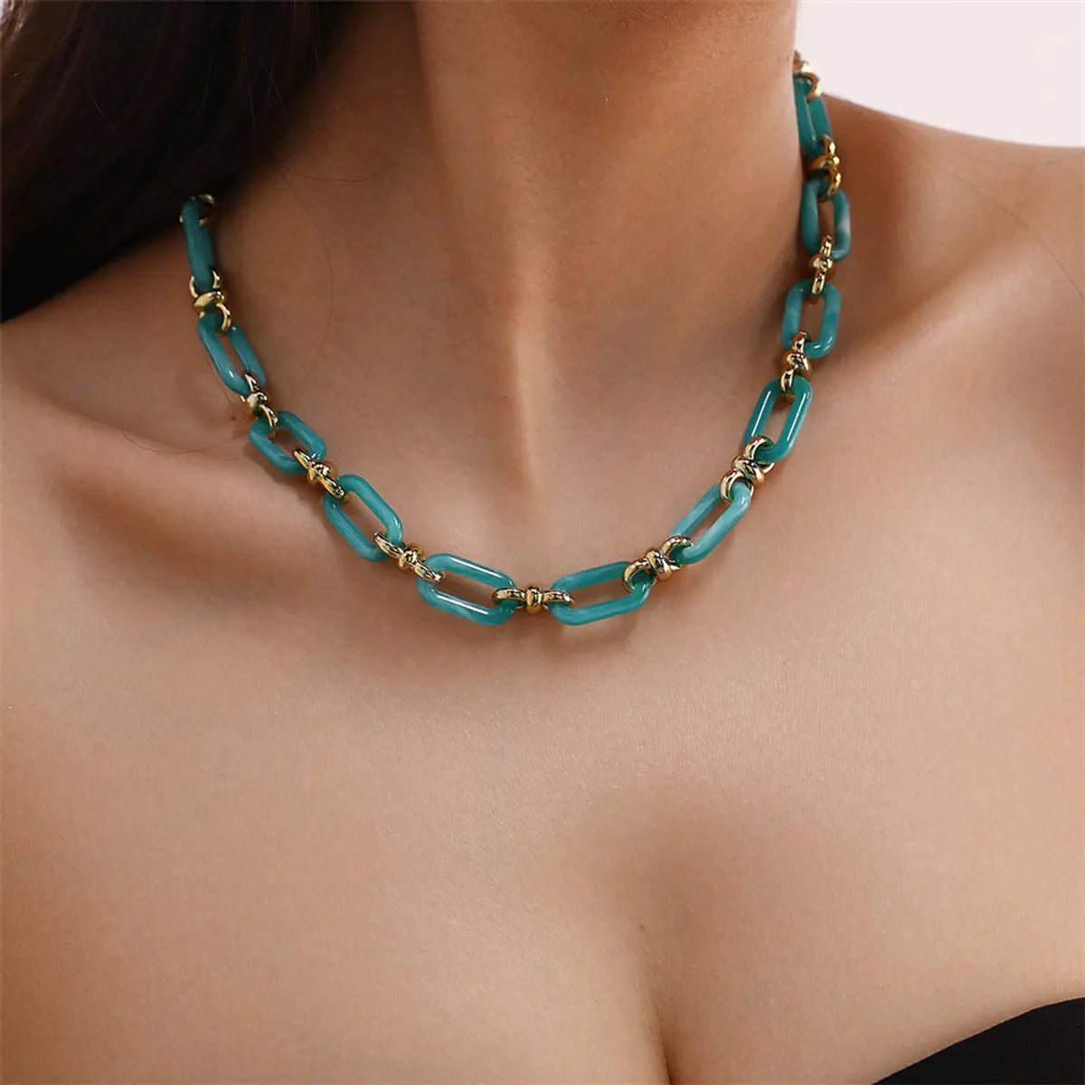 Casual Hip-Hop Retro Solid Color Plastic Chain Unisex Necklace