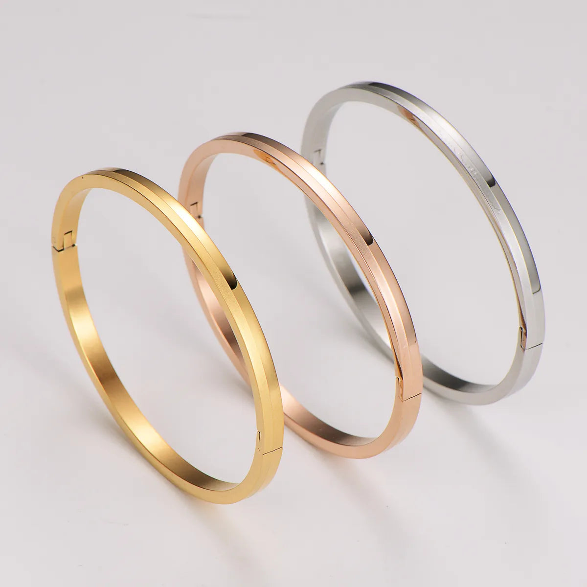 Casual Hip-Hop Solid Color 304 Stainless Steel 18K Gold Plated Rose Gold Plated Bangle In Bulk