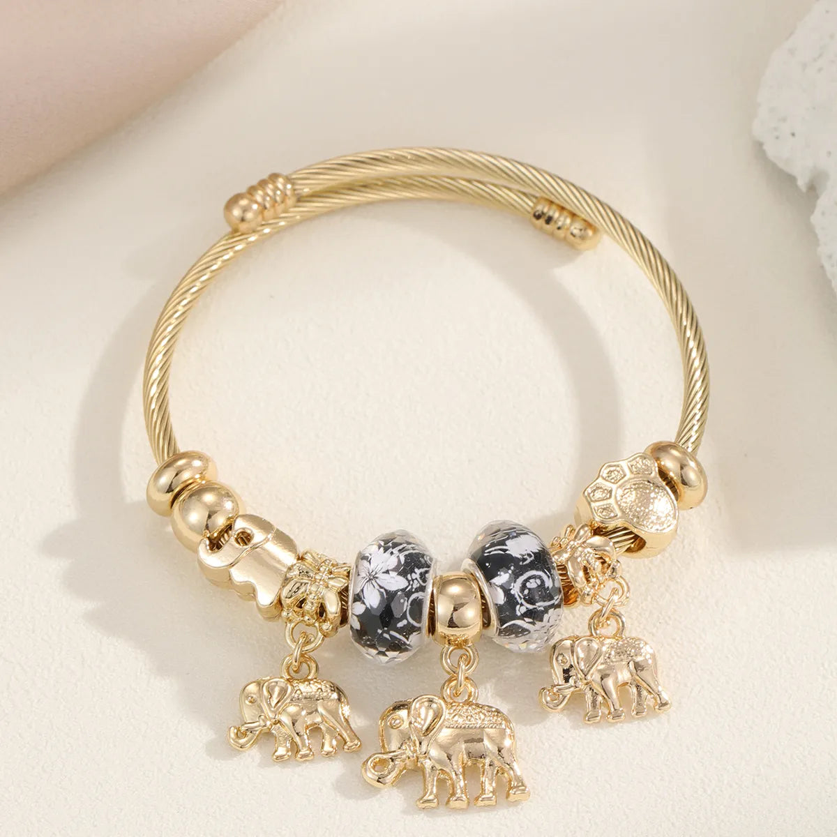 Casual Modern Style Classic Style Bear 304 Stainless Steel Alloy Gold Plated Rhinestones Bangle In Bulk