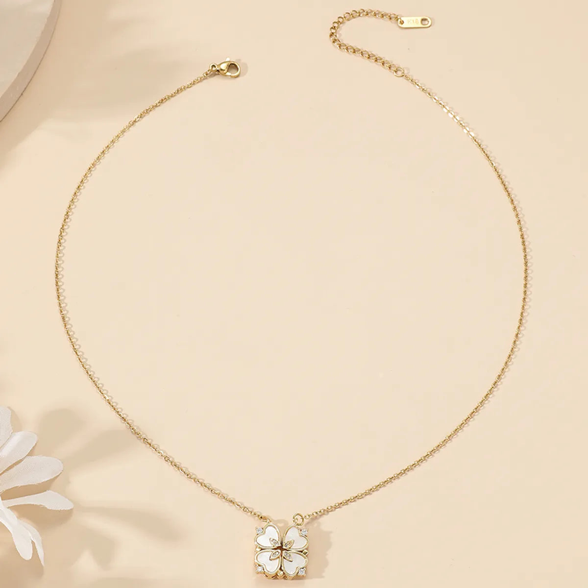 Casual Modern Style Four Leaf Clover Heart Shape Titanium Steel Polishing Plating Inlay Rhinestones Shell 18k Gold Plated Necklace