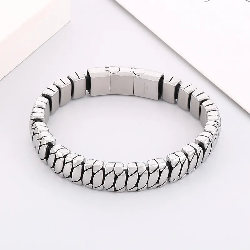 Casual Retro Solid Color Titanium Steel Men'S Bangle