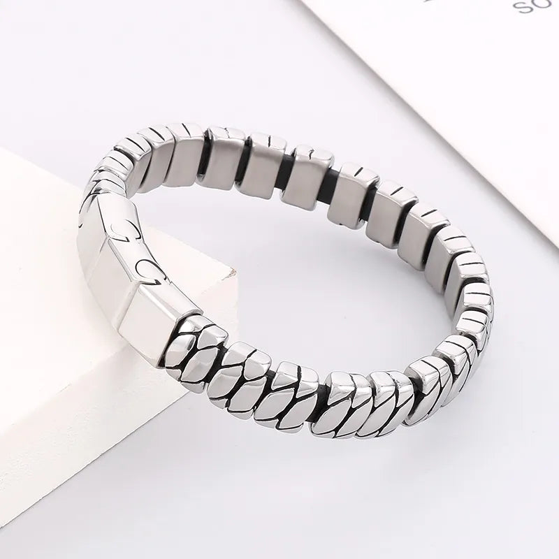 Casual Retro Solid Color Titanium Steel Men'S Bangle