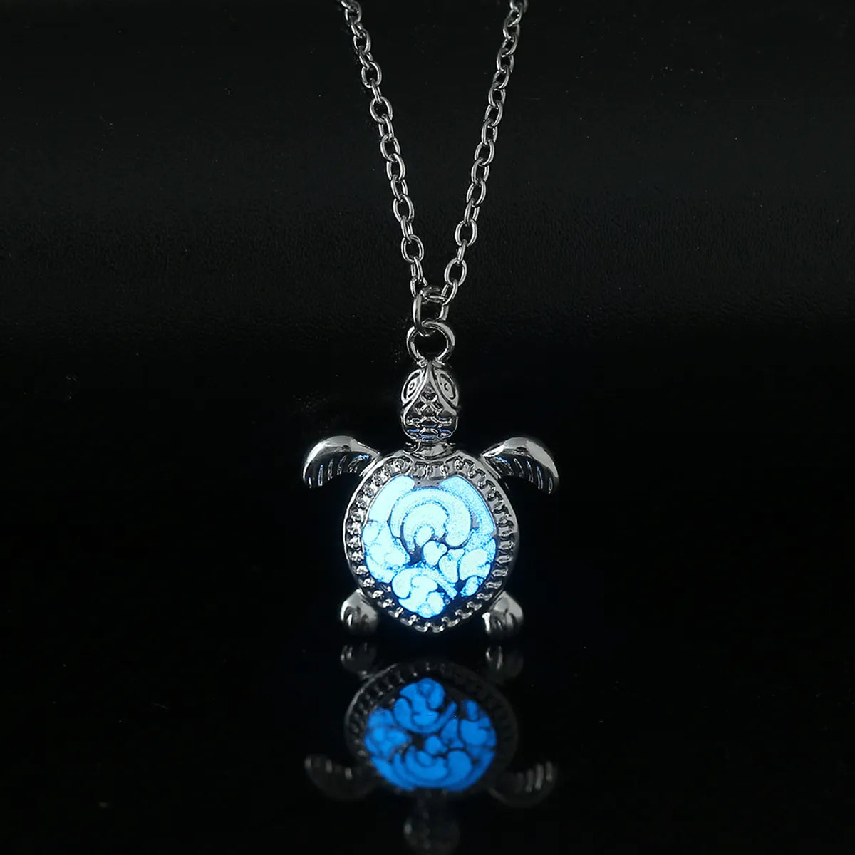 Casual Retro Starry Sky Moon 201 Stainless Steel Resin Zinc Alloy Women'S Pendant Necklace