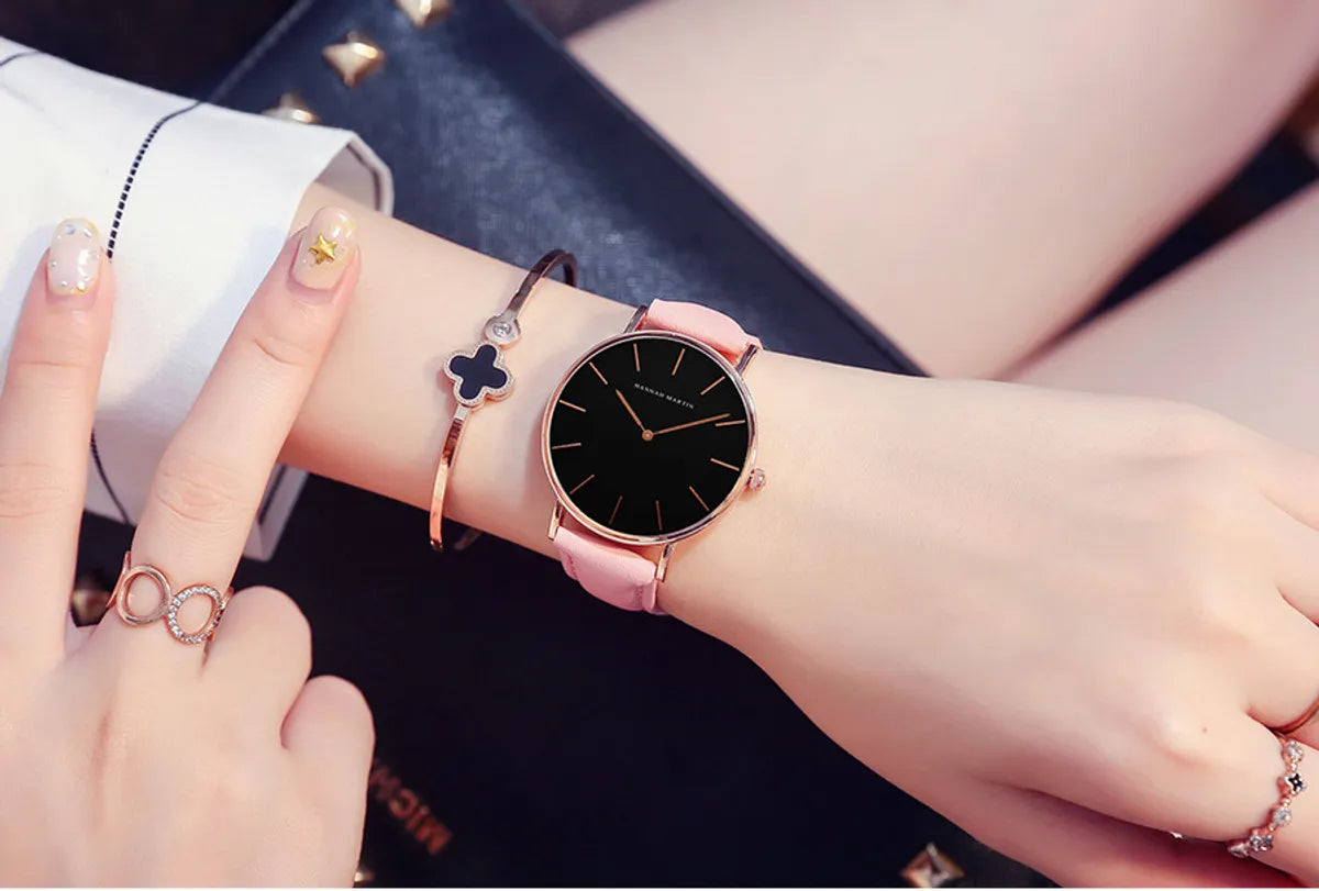 Casual Round Buckle Quartz Women'S Watches